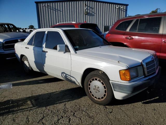 WDBDA29D9PG028721 - 1993 MERCEDES-BENZ 190 E 2.6 WHITE photo 4