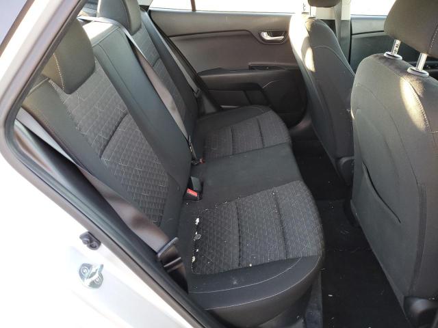 3KPA24AD6ME373127 - 2021 KIA RIO LX SILVER photo 10