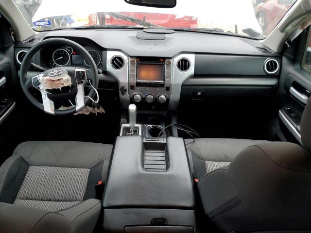 5TFRM5F1XGX109320 - 2016 TOYOTA TUNDRA DOUBLE CAB SR/SR5 SILVER photo 8