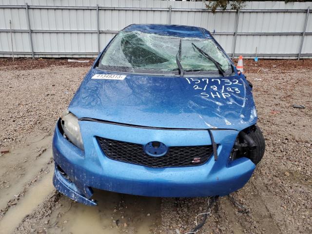 2T1BU4EE8AC475508 - 2010 TOYOTA COROLLA BASE BLUE photo 5