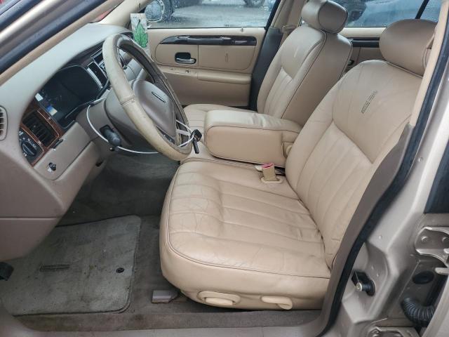 1LNFM81WXWY667812 - 1998 LINCOLN TOWN CAR EXECUTIVE BEIGE photo 7