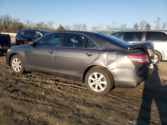 4T1BF3EK1BU167767 - 2011 TOYOTA CAMRY BASE GRAY photo 2