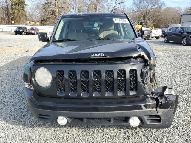 1C4NJPFB4DD213262 - 2013 JEEP PATRIOT LATITUDE BLACK photo 5