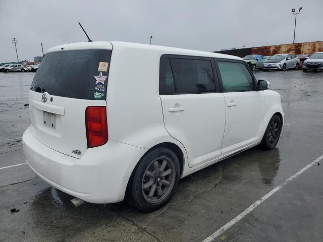 JTLKE50E291086586 - 2009 TOYOTA SCION XB WHITE photo 3