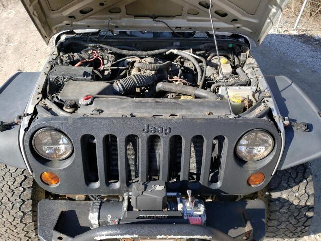 1J8GA59129L714477 - 2009 JEEP WRANGLER U SAHARA SILVER photo 12