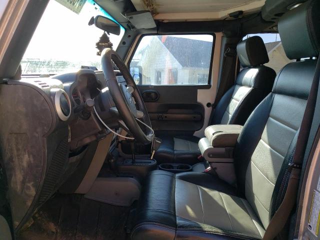 1J8GA59129L714477 - 2009 JEEP WRANGLER U SAHARA SILVER photo 7