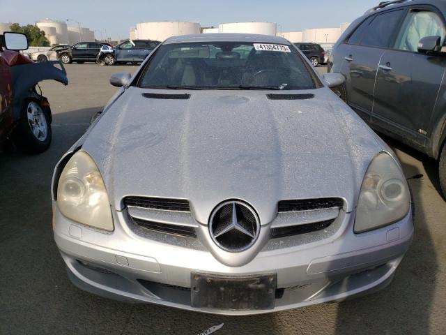 WDBWK56F85F051701 - 2005 MERCEDES-BENZ SLK 350 SILVER photo 5