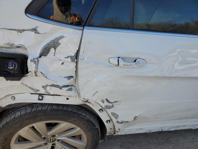 1V26C2CA4LC203900 - 2020 VOLKSWAGEN ATLAS CROS SE Белый фото 11