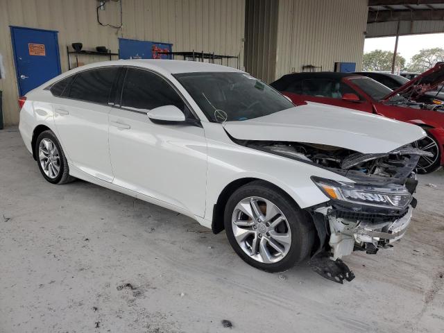 1HGCV1F16JA246441 - 2018 HONDA ACCORD LX WHITE photo 4