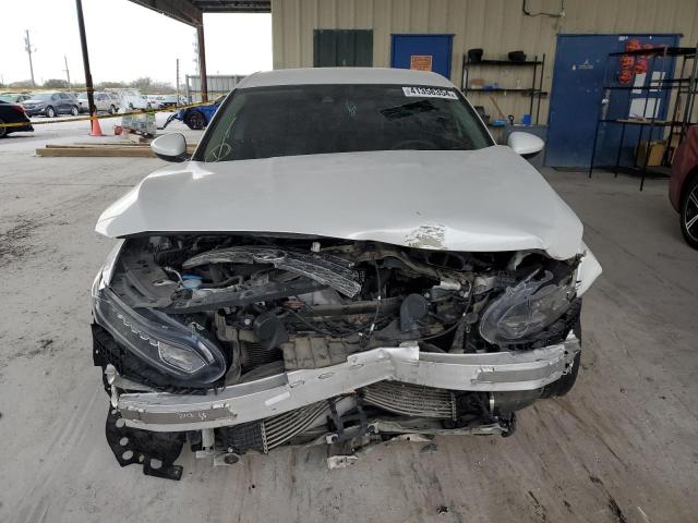 1HGCV1F16JA246441 - 2018 HONDA ACCORD LX WHITE photo 5