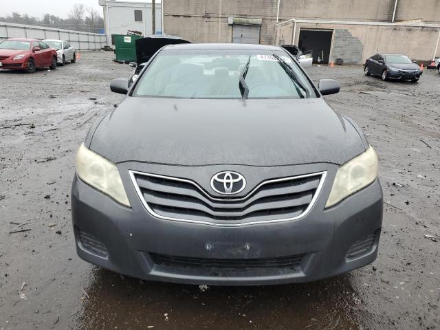 4T1BF3EK8BU183979 - 2011 TOYOTA CAMRY BASE GRAY photo 5