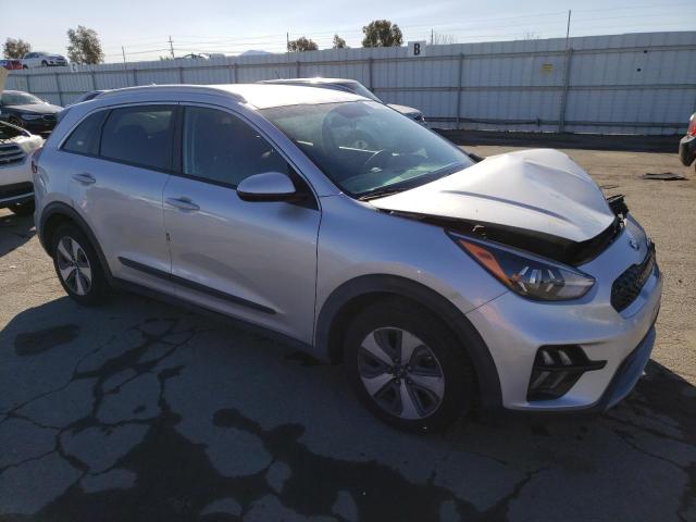 KNDCB3LC4L5398206 - 2020 KIA NIRO LX SILVER photo 4