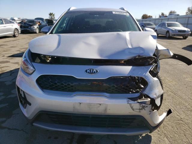 KNDCB3LC4L5398206 - 2020 KIA NIRO LX SILVER photo 5