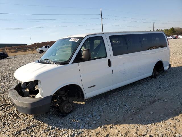 1GAHG39U751124394 - 2005 CHEVROLET EXPRESS G3 WHITE photo 1