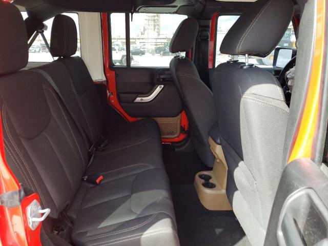 1C4BJWEG7FL619717 - 2015 JEEP WRANGLER U SAHARA RED photo 11