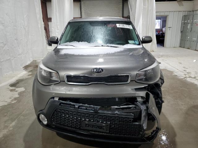 KNDJP3A58G7369511 - 2016 KIA SOUL + GRAY photo 5
