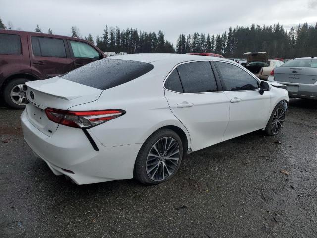 4T1B11HK2JU638497 - 2018 TOYOTA CAMRY L WHITE photo 3