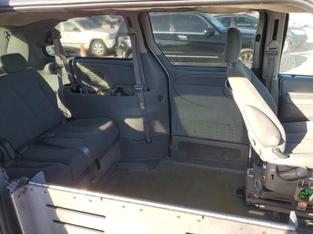 2A4GP54LX7R315197 - 2007 CHRYSLER TOWN & COU TOURING 银色 照片 11