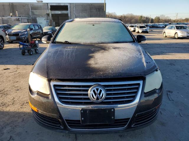 WVWAK73C48E124011 - 2008 VOLKSWAGEN PASSAT KOMFORT BLACK photo 5