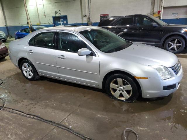 3FAHP07Z99R111717 - 2009 FORD FUSION SE SILVER photo 4