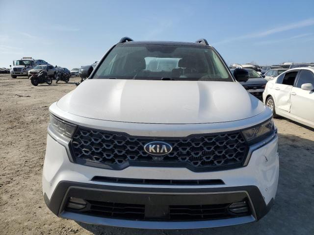 5XYRKDLFXMG028719 - 2021 KIA SORENTO SX WHITE photo 5