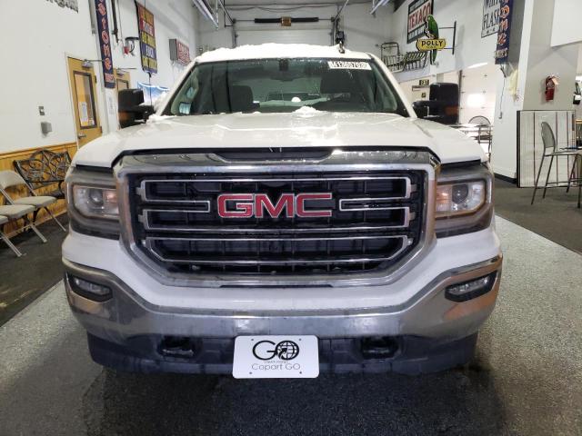 3GTU2MECXJG376420 - 2018 GMC SIERRA K1500 SLE WHITE photo 5