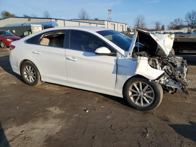 5NPE24AF1JH624565 - 2018 HYUNDAI SONATA SE WHITE photo 4