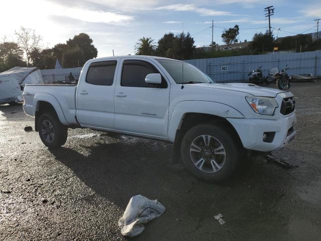 3TMKU4HN5FM044876 - 2015 TOYOTA TACOMA DOUBLE CAB PRERUNNER LONG BED WHITE photo 4