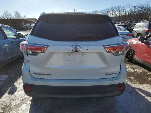 5TDJKRFH5GS278755 - 2016 TOYOTA HIGHLANDER XLE WHITE photo 6
