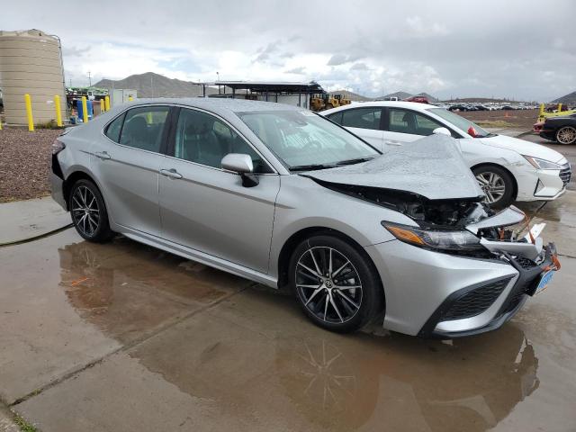 4T1G11BK9RU111308 - 2024 TOYOTA CAMRY SE NIGHT SHADE SILVER photo 4