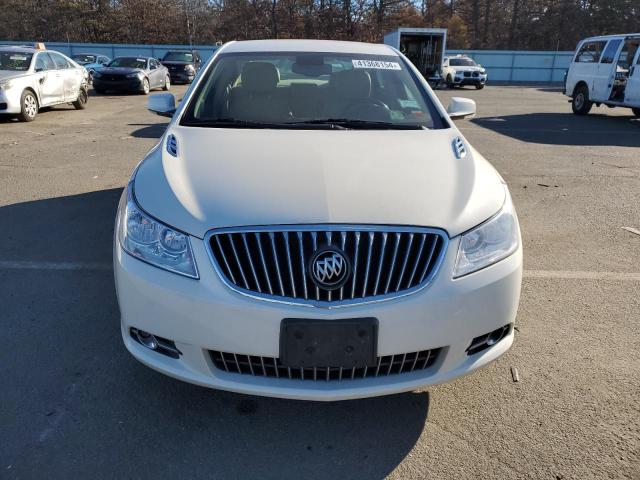 1G4GC5E32DF230112 - 2013 BUICK LACROSSE WHITE photo 5