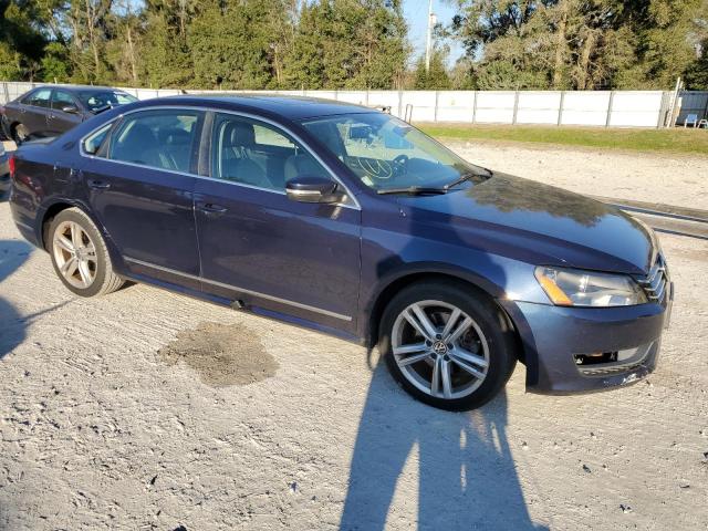 1VWCT7A36EC053911 - 2014 VOLKSWAGEN PASSAT SEL BLUE photo 4