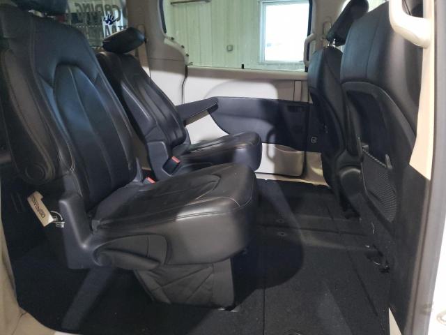 2C4RC1BG0JR269749 - 2018 CHRYSLER PACIFICA TOURING L WHITE photo 11