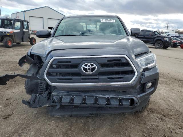 3TMDZ5BN0HM034543 - 2017 TOYOTA TACOMA DOUBLE CAB GRAY photo 5