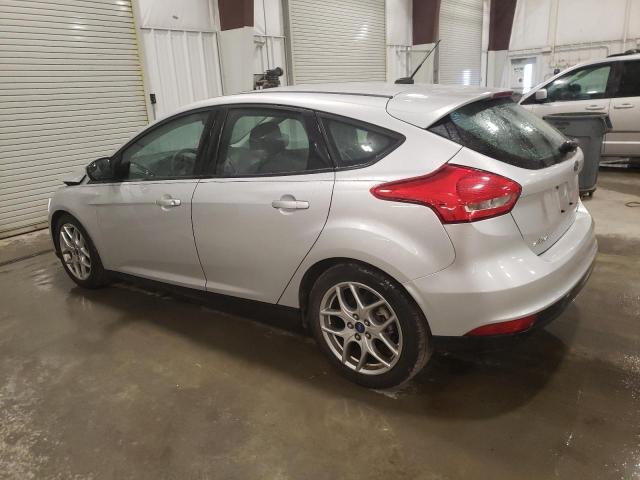 1FADP3K26FL348315 - 2015 FORD FOCUS SE SILVER photo 2