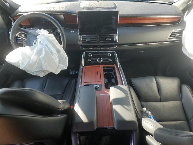 5LMJJ2NG8REL13826 - 2024 LINCOLN NAVIGATOR CREAM photo 8