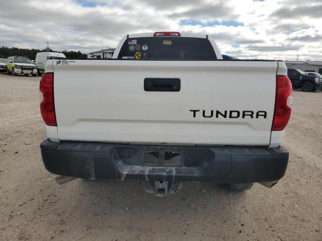 5TFRM5F19HX117992 - 2017 TOYOTA TUNDRA DOUBLE CAB SR/SR5 WHITE photo 6