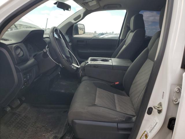 5TFRM5F19HX117992 - 2017 TOYOTA TUNDRA DOUBLE CAB SR/SR5 WHITE photo 7