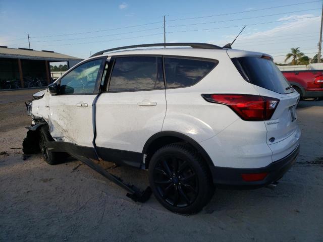 1FMCU0GD5KUB21138 - 2019 FORD ESCAPE SE WHITE photo 2