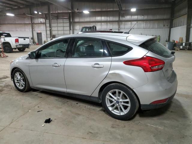 1FADP3K28GL347586 - 2016 FORD FOCUS SE SILVER photo 2