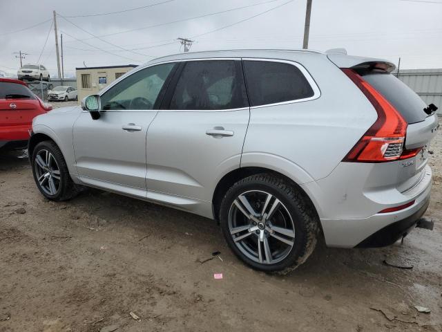 YV4102RK5L1415640 - 2020 VOLVO XC60 T5 MOMENTUM SILVER photo 2