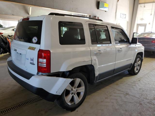 1C4NJPFB8HD183026 - 2017 JEEP PATRIOT LATITUDE WHITE photo 3