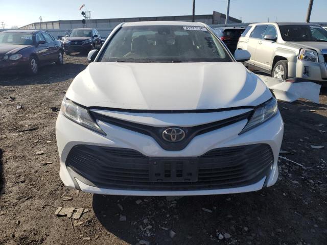 JTNB11HK1J3009593 - 2018 TOYOTA CAMRY L WHITE photo 5