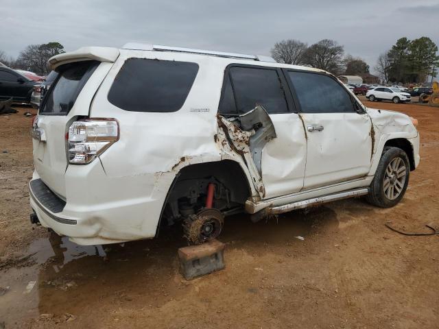 JTEBU5JR4B5064678 - 2011 TOYOTA 4RUNNER SR5 WHITE photo 3