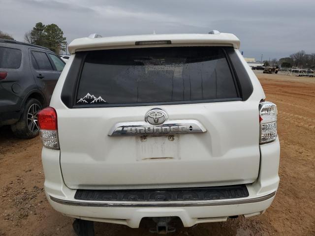 JTEBU5JR4B5064678 - 2011 TOYOTA 4RUNNER SR5 WHITE photo 6