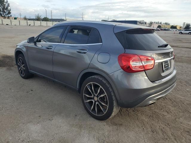 WDCTG4EB2HJ322438 - 2017 MERCEDES-BENZ GLA 250 GRAY photo 2