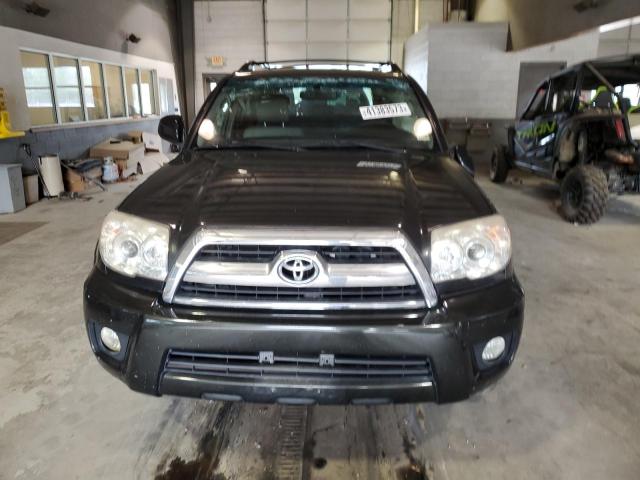 JTEZU14R280100926 - 2008 TOYOTA 4RUNNER SR5 BLACK photo 5