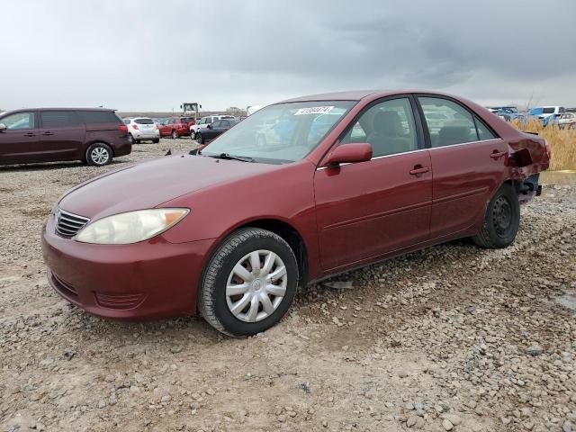 JTDBE32K853034610 - 2005 TOYOTA CAMRY LE RED photo 1