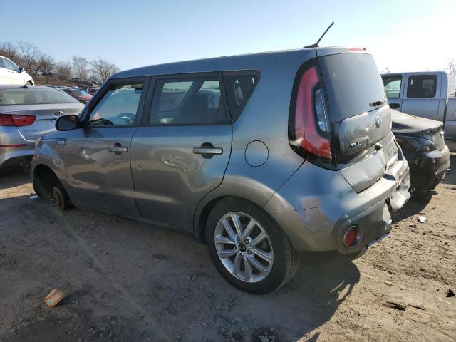 KNDJP3A56K7696126 - 2019 KIA SOUL + GRAY photo 2