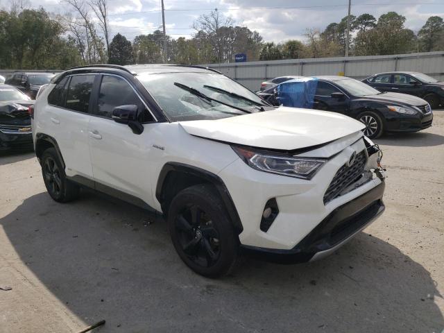 2T3EWRFVXKW033209 - 2019 TOYOTA RAV4 XSE WHITE photo 4